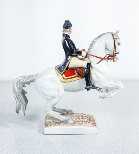 Sculpture Horse Porcelain Unter Weiss Bach Levadé Spanish Riding School Vienna - Picture 6 of 10