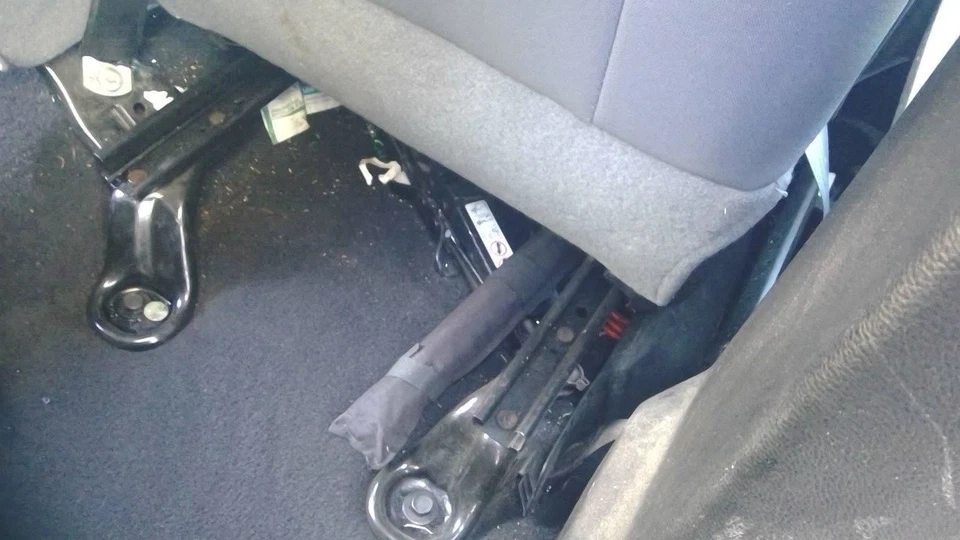 (LOCAL PICKUP ONLY) Trunk/Hatch/Tailgate Ram's Head Emblem Fits 12-17 DODGE 1500 Foto 2 de 4