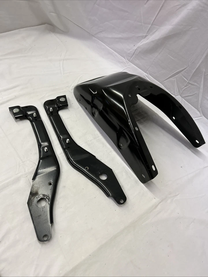 2004, 02-06 Harley Davidson V-Rod, VRSCA, VROD PARA-LAMA TRASEIRO INTERNO LAMA GUURD 20 - Imagem 3 de 4