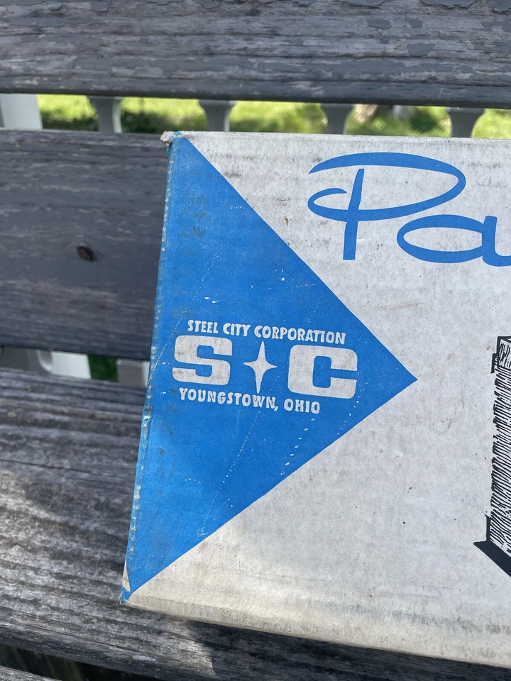 VINTAGE STEEL CITY CORP. - RURAL Caja fuerte para papeles - TAMAÑO ESTÁNDAR - Porta periódicos Foto 3 de 4