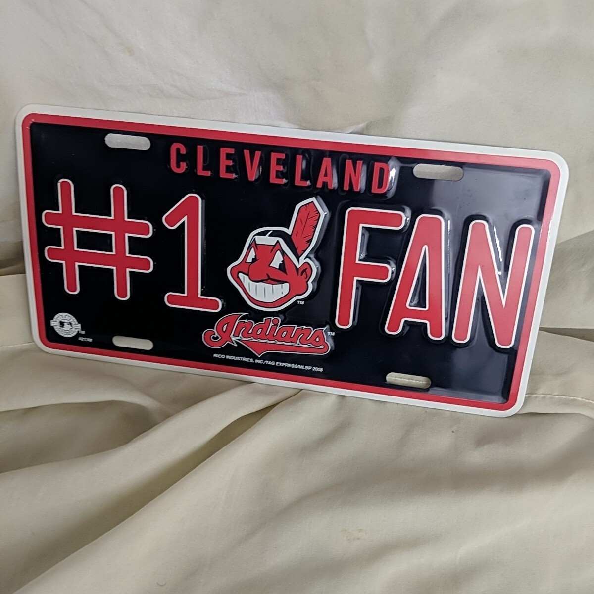 Picture 1 of 3