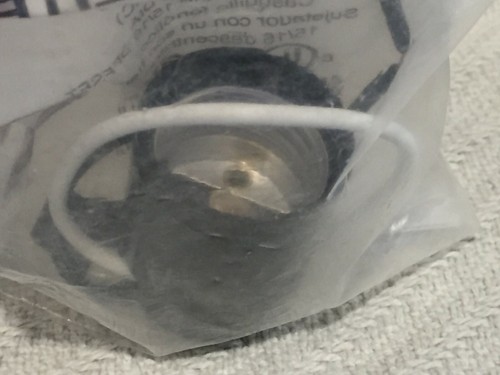 SERVALITE 660-W Phenolic Hard-Wired Med-Base Keyless Light Socket #884425 Bag 25 - Picture 3 of 5