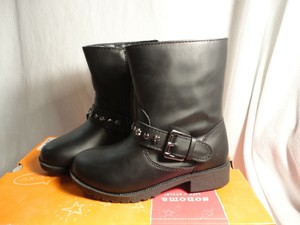 black sonoma boots
