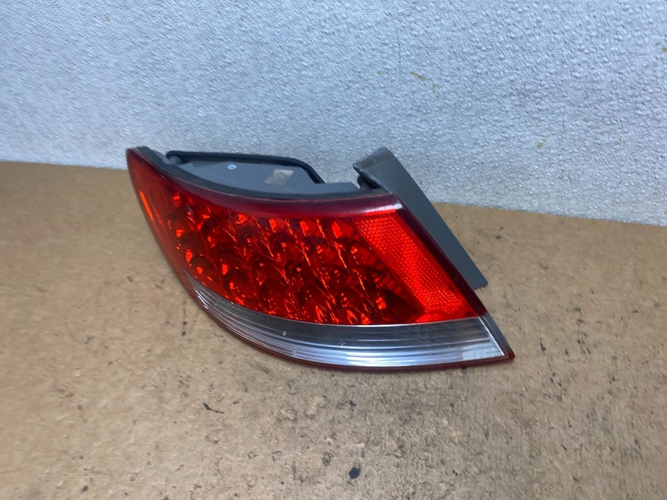 Luz trasera izquierda conductor Hyundai Azera 2006 2007 2008 2009 OEM T0987 DW Foto 2 de 4