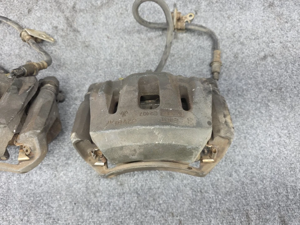 LEXUS 1992-2000 SC400 SC300 OEM CONJUNTO CILINDRO PINZA FRENO DELANTERO IZQUIERDO DERECHO Foto 2 de 4