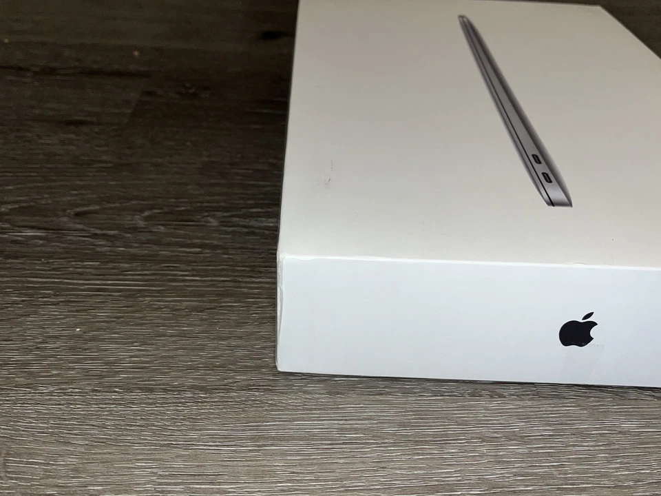 Apple MacBook Air 13" Modelo A2337 Plateado 512GB SSD Solo Caja Vacía Foto 4 de 4