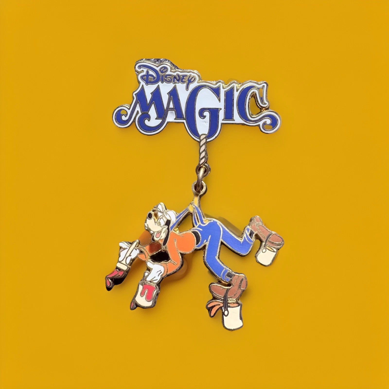 Trading Pin DCL Disney Cruise Line Disney Magic Goofy Painting Logo Dangle