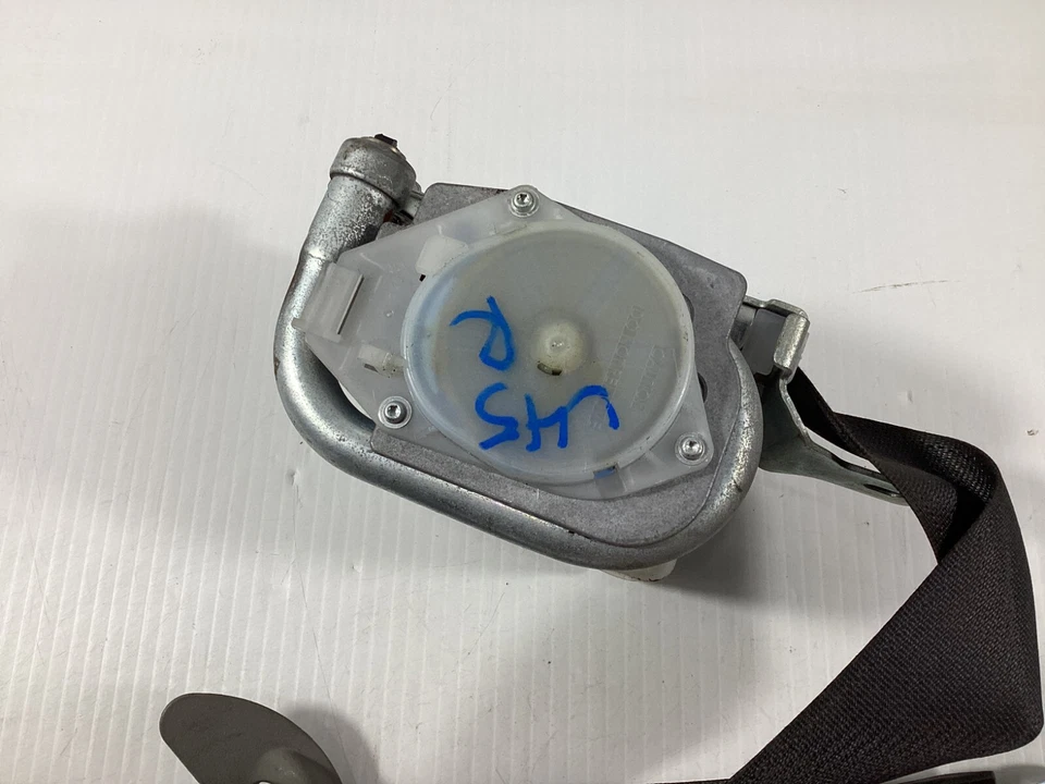 Toyota Celica 2000-2002 lado del pasajero conjunto cinturón de seguridad delantero 210-51758 OEM. Foto 3 de 4