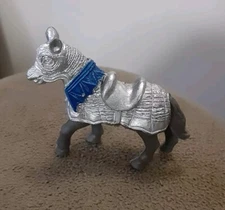 Safari Ltd War Horse Medieval Armored Horse 2” Figure Plastic Silver Blue Knight