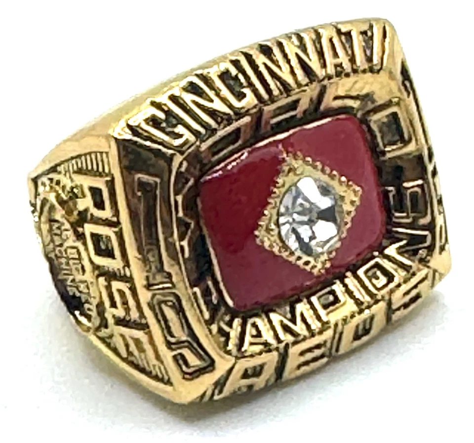 MLB / 1975 Cincinnati Reds Serie Mundial Anillo / Rosa Foto 2 de 4