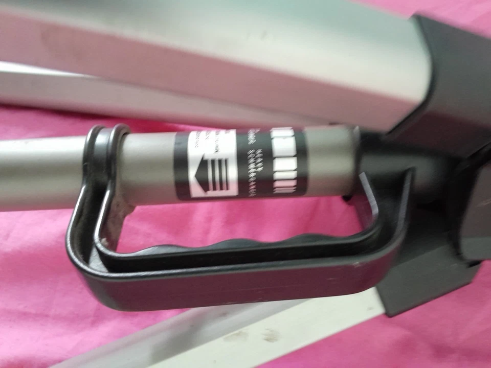 Star 21 Camera Tripod – Good Condition – Missing Quick Release Plate - Image 3 of 4