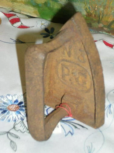 Objet de métier du XXe siècle et récents art nouveau de France