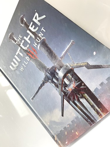 The Witcher 3 Day One Edition Limited Developer Signature Cover & Strategy Guide - Bild 17 von 24