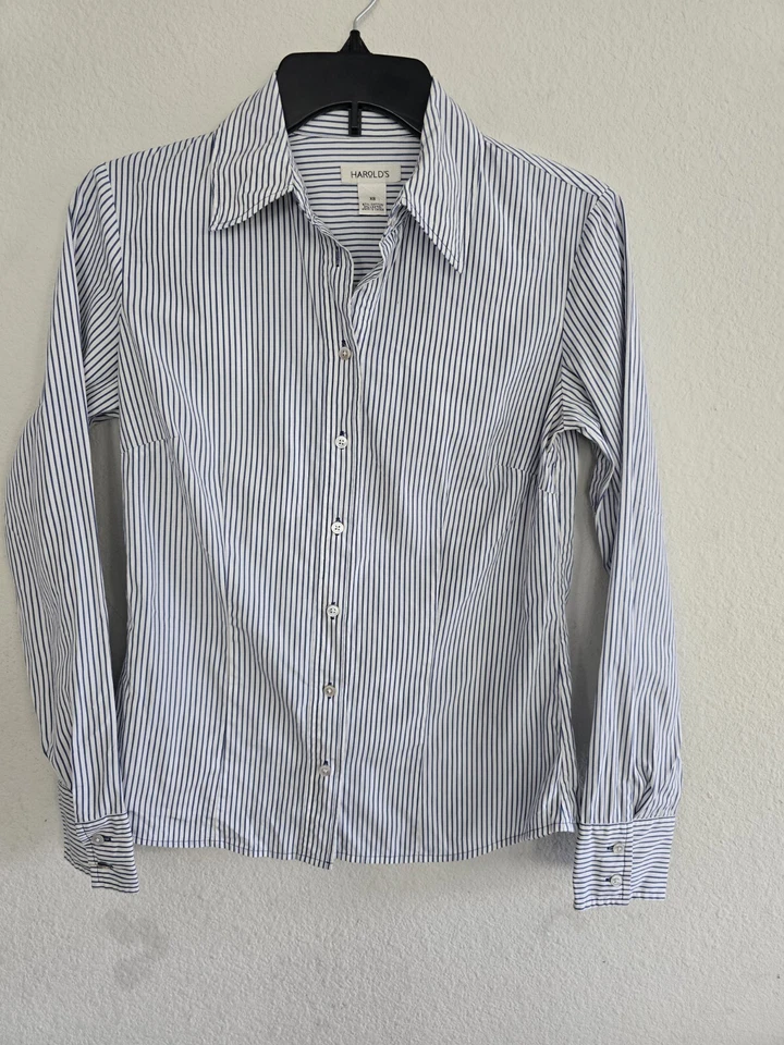Harold's Shirt Women XS Striped Blue White Button Up Long Sleeve Office  - Image 4 of 4