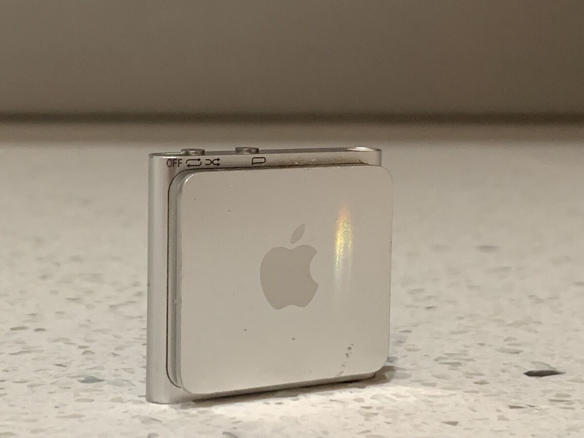 Apple iPod shuffle 4th Generation A1373 Silver (2GB) RARE Apple iPod shuffle 4th Generation A1373 Silver (2GB) RARE