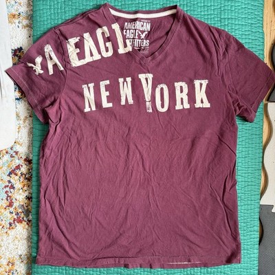 American Eagle Distressed Vintage Fit Tshirt Y2K Maroon Mens Large Graphic Print