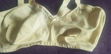 ROYCE Beige/Nude non-wired Bra - size 40GG