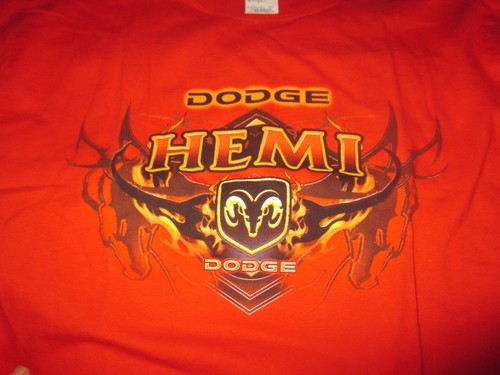 Neu in Verpackung Cadre 100 % Baumwolle DODGE Ram Truck HEMI Herren SHIRT - Größe LARGE - Bild 2 von 3
