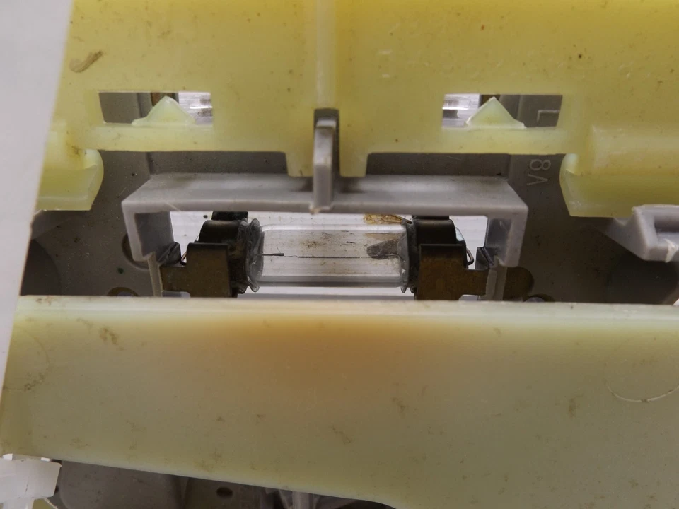 2005-2007 Ford Freestyle Interior Dome Light Used OEM YF1Z13776AA - Image 4 of 4