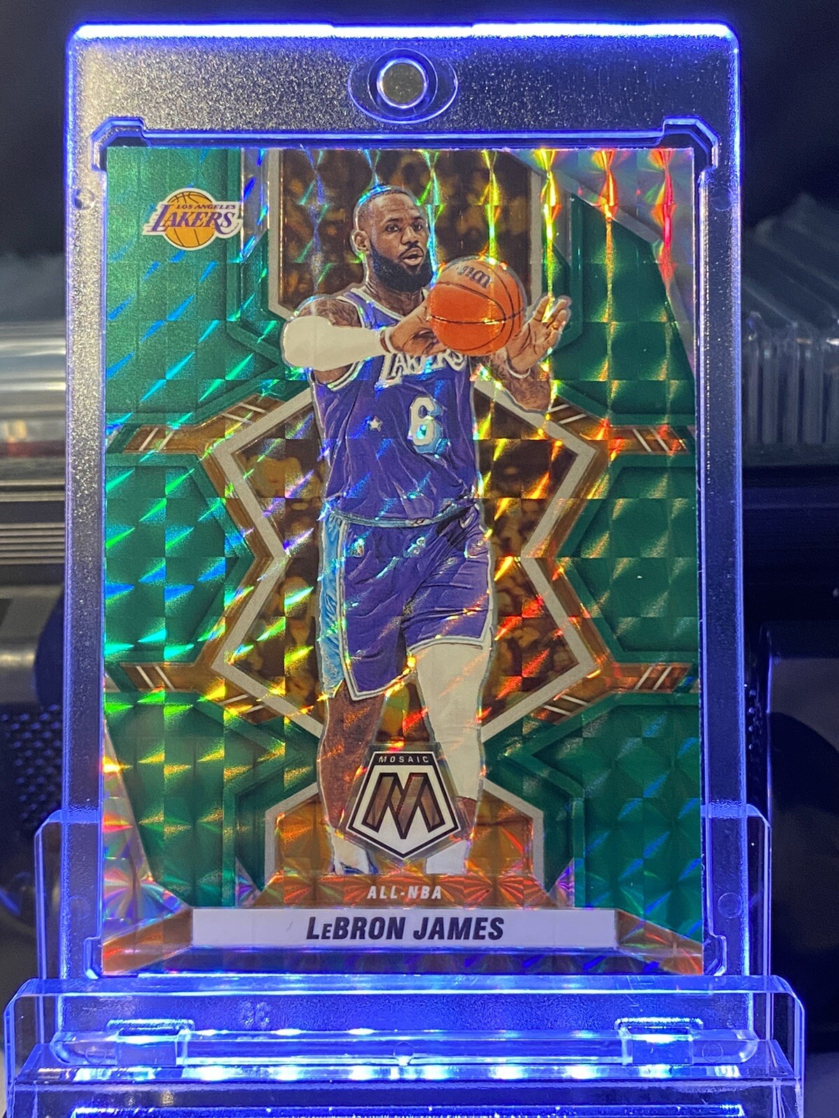 2021-22 PANINI MOSAIC ALL NBA GREEN PRIZM LEBRON JAMES LAKERS No. 286
