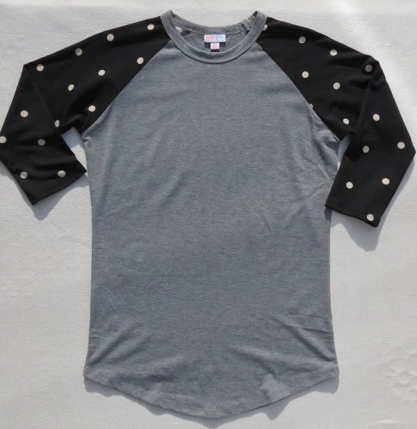 Camiseta Top LULAROE Gris Negra Lunares Suave Elastizada RANDY Talla XS USADA EN EXCELENTE ESTADO Como Nueva Foto 3 de 4