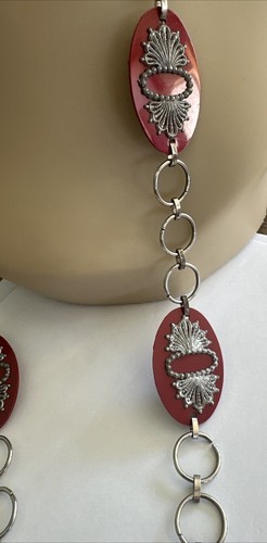 Chain Lariat No Clasp Necklace Gothic Red Disc Filigree Concho Silvertone 54" - Picture 3 of 17