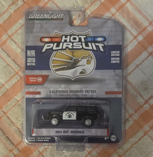 GreenLight Hot Pursuit 1:64 1993 Jeep Cherokee CHP Diecast Unopened LE