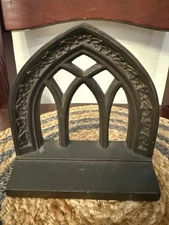 Rare Antique Bradley Hubbard 1920s Cast Iron Gothic Cathedral Window Bookend