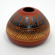 Native American Navajo Pottery Etched Red Clay Seed Pot Handmade - Signed