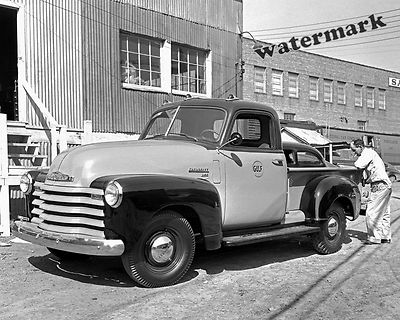 シボレー3100 1947-55 1ST TRUCK リアウィンドウシール Photograph of a Gulf 1949 Chevrolet 3100 Series Pickup Truck