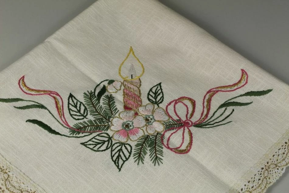 festliche Leinen/Halbleinen Weihnachtstischdecke mit Kerzen Motiv - 83x83 /S219