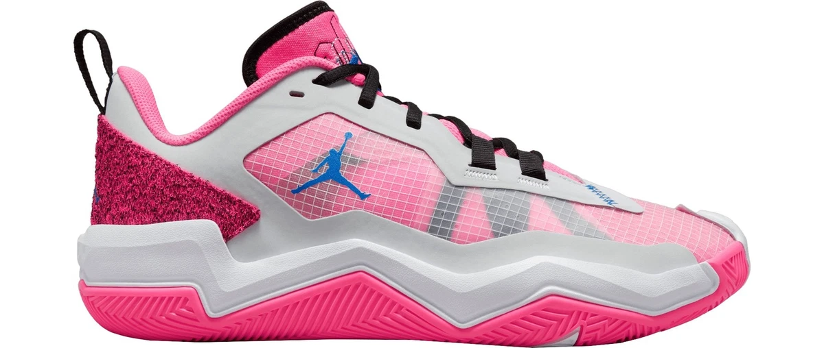 New release basketball shoes cheap nike