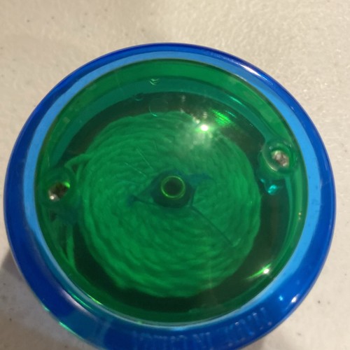 Vintage NOS Hart Toys Yo-Yo Red Front - Picture 2 of 2