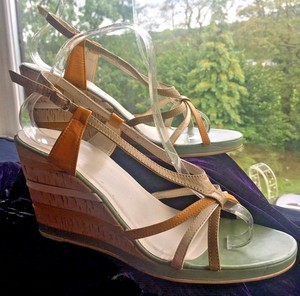 clarks mustard sandals