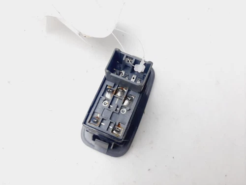 621W04790 Right Front Window Control for DAEWOO NUBIRA BERLINA SX 2004 8987703 - Picture 3 of 10