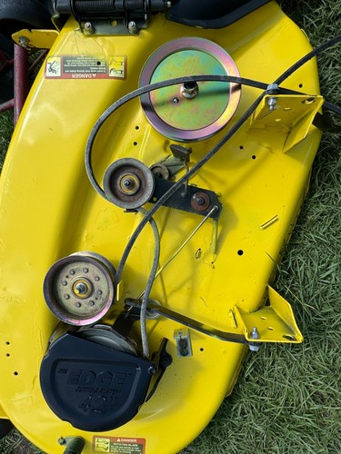 John Deere 125 42 Inch Edge Mower Deck 102 125 LA100 LA110 LA120, d110,d120,d130 - Picture 4 of 6