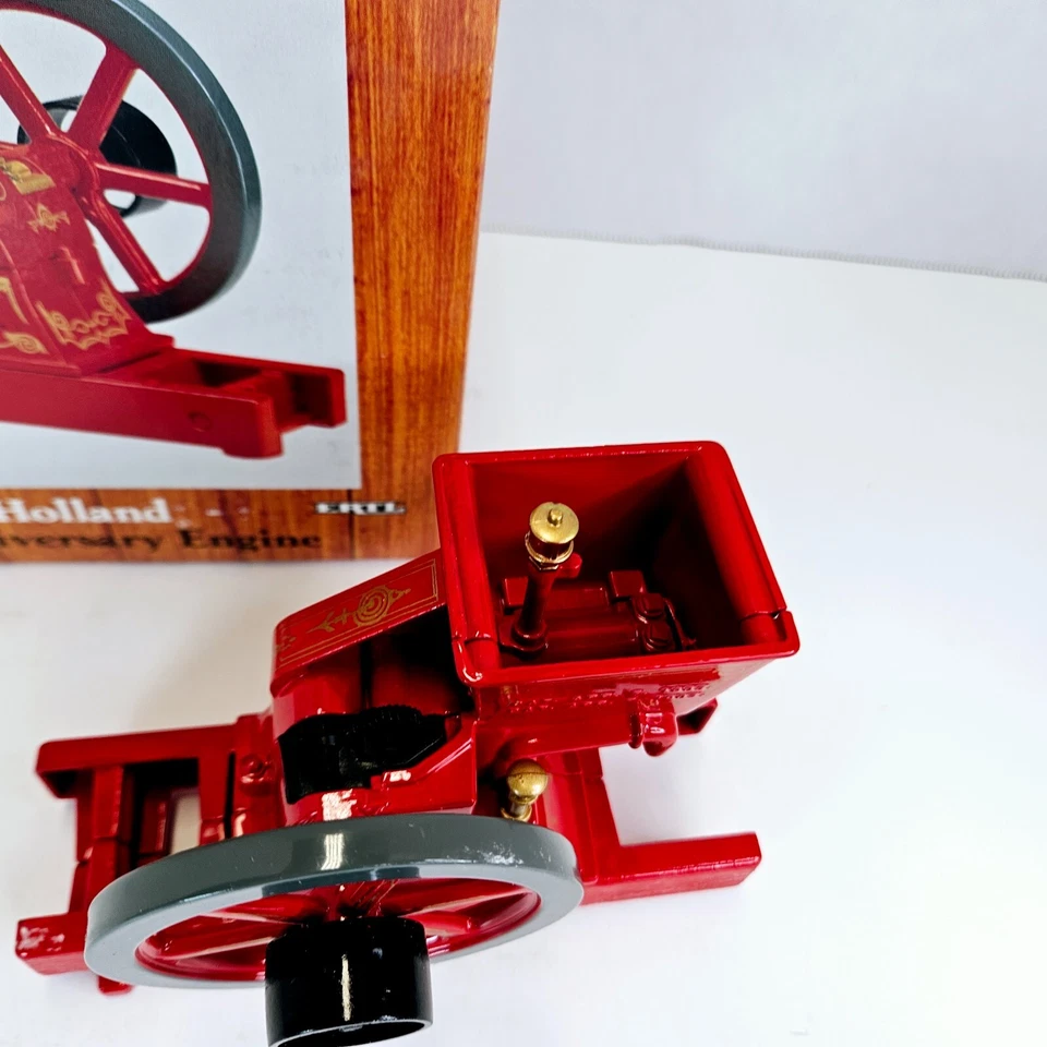 ERTL New Holland 100th Anniversary Engine 1/8 Scale Die Cast Metal 321DO Red - Image 3 of 4