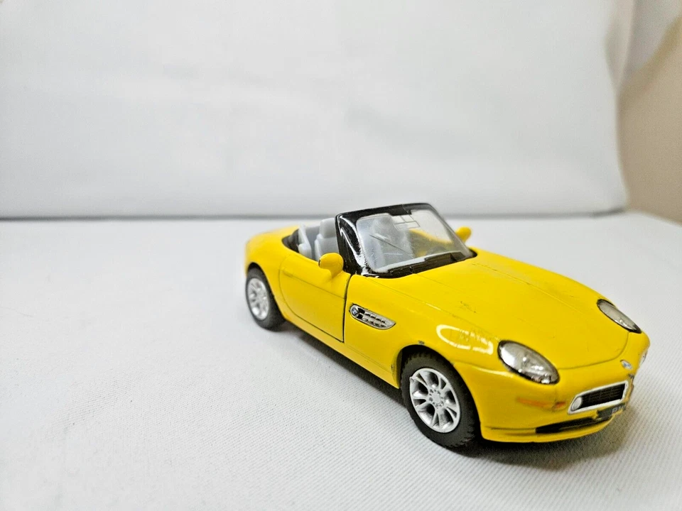 BMW Z8 Convertible Diecast Model - Kinsmart 1:18 Scale - Bright Yellow Sports Ca - Image 4 of 4