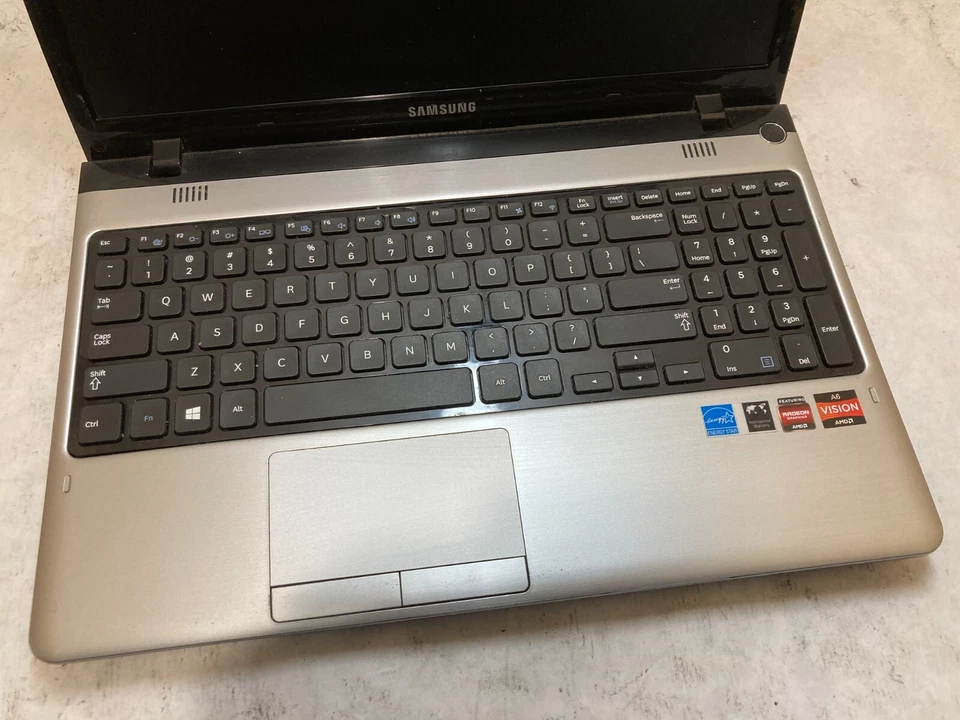 Samsung NP365E5C Laptop 15" AMD A6 READ DESCRIPTION -PP - Image 2 of 4