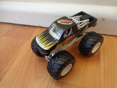 HOT WHEELS MONSTER JAM 1/64 - CYBORG BAR'S LEAKS DIECAST MONSTER TRUCK