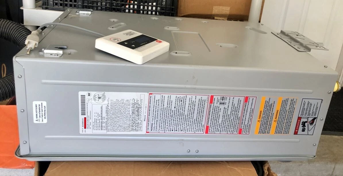 Rheem Performance Platinum 9.5 GPM Natural Gas High Efficiency Indoor  Tankless | eBay