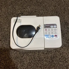 Toastmaster Bread Box Automatic Bread Maker 1.5 Lbs Model 1186