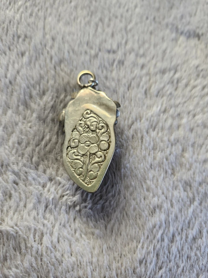 Bali Sterling Silver Labradorite Pendant - Image 3 of 3