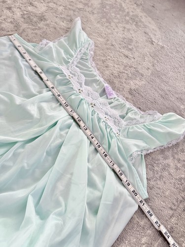 Vintage Sears Take Nine Maternity / Nursing Nightgown Discreet Access Size Large - Picture 9 of 11