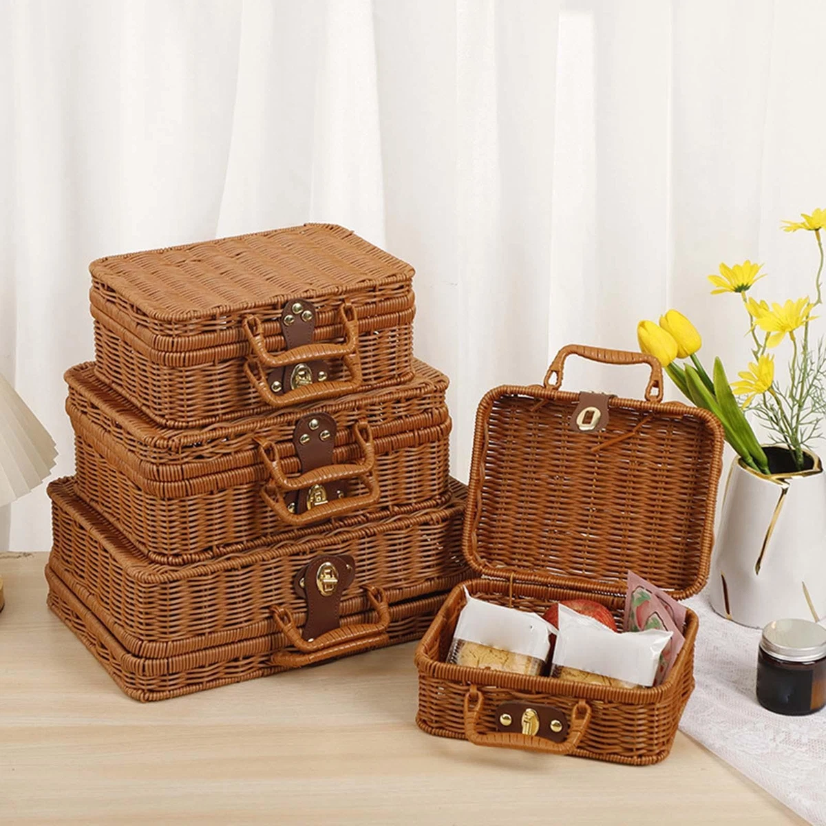 Set Di 2 Scatole In Rattan Telaio In Legno Ruote In Gomma Plastica E Maniglie Fatte A Mano Kitim 81198066
