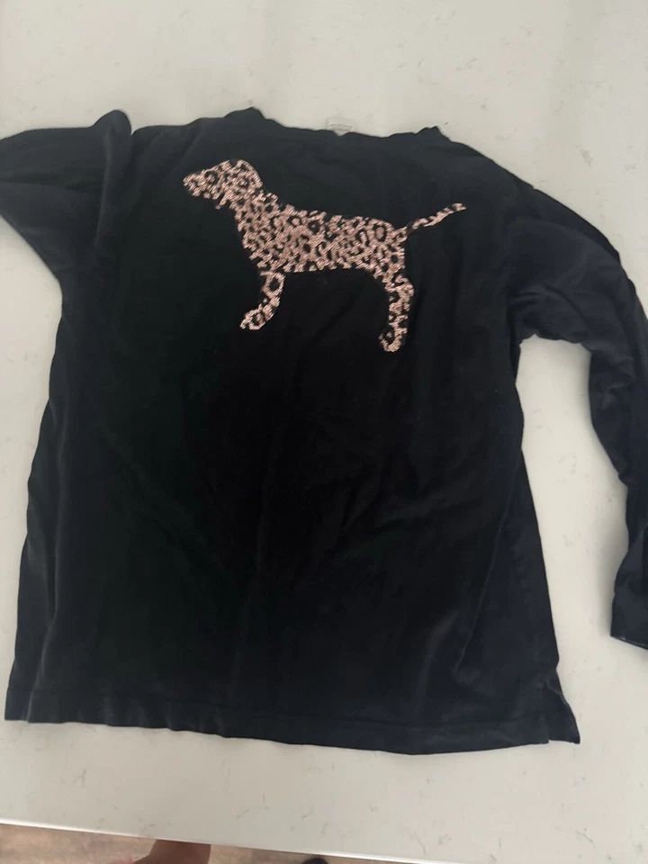 Blusa Victoria’s Secret rosa preta chita bling cachorro gola V L dificilmente usada - Imagem 2 de 4