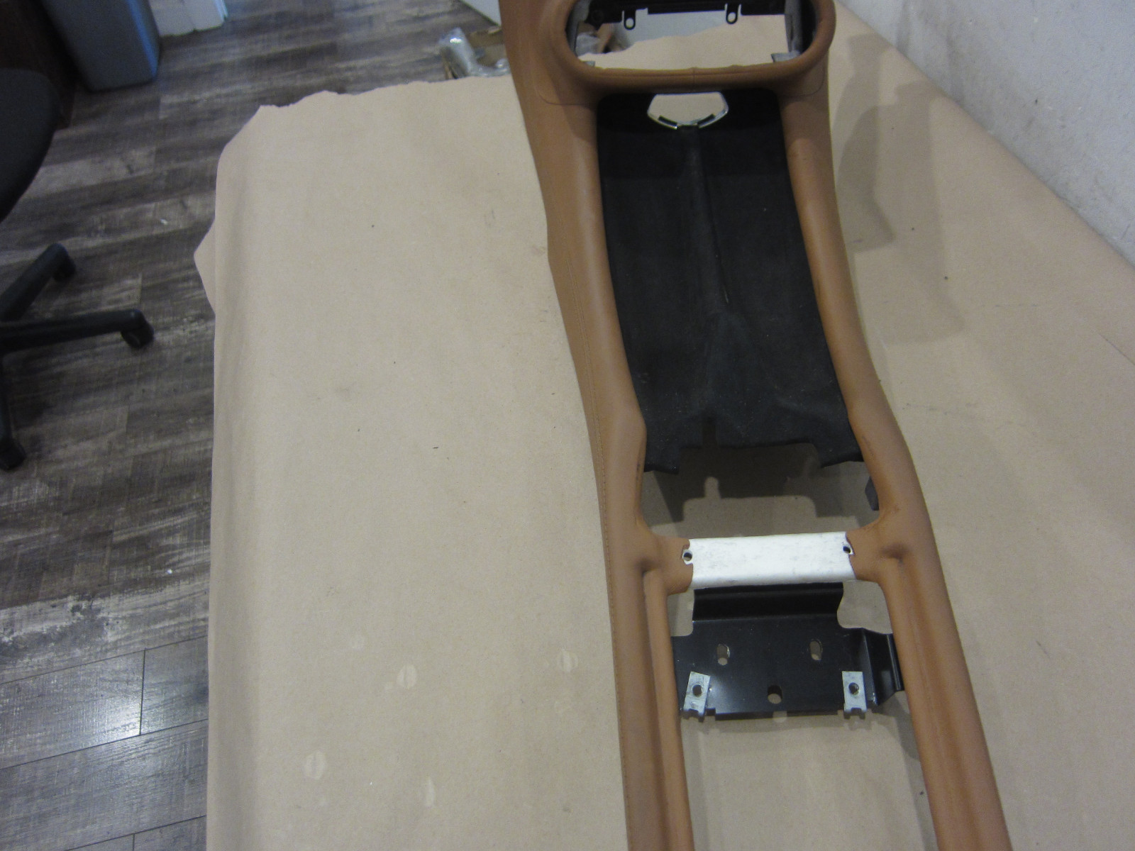 Ferrari California - Center Tunnel /Console - P/N 80803800