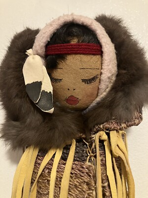 Vintage Indianer Handarbeit Papoose Puppe, Echtleder und Fell, Echthaar (?)