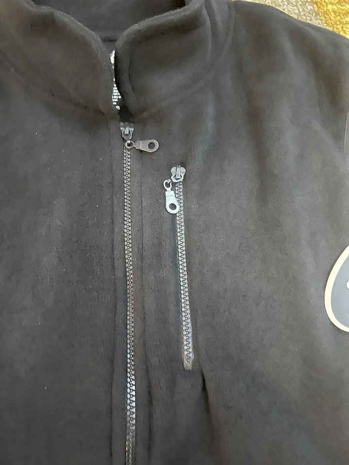 $48 NWT MEDIUM MEN Mossy Oak Camo Performance Fleece Full Zip Vest Black - Image 2 of 4