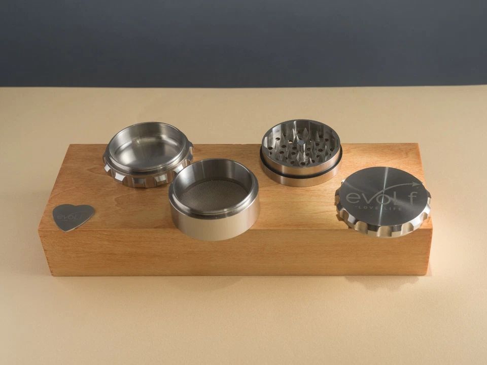 Molinillo de hierbas de acero inoxidable Evolf 2,5"- 4 piezas resistente premium y de lujo Foto 4 de 4